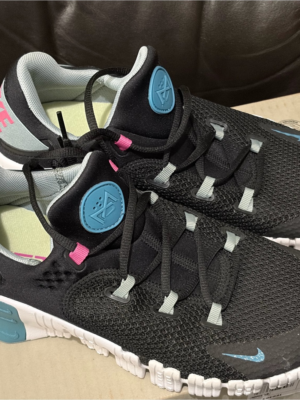 Nike Women’s Free Metcon 4 size 10